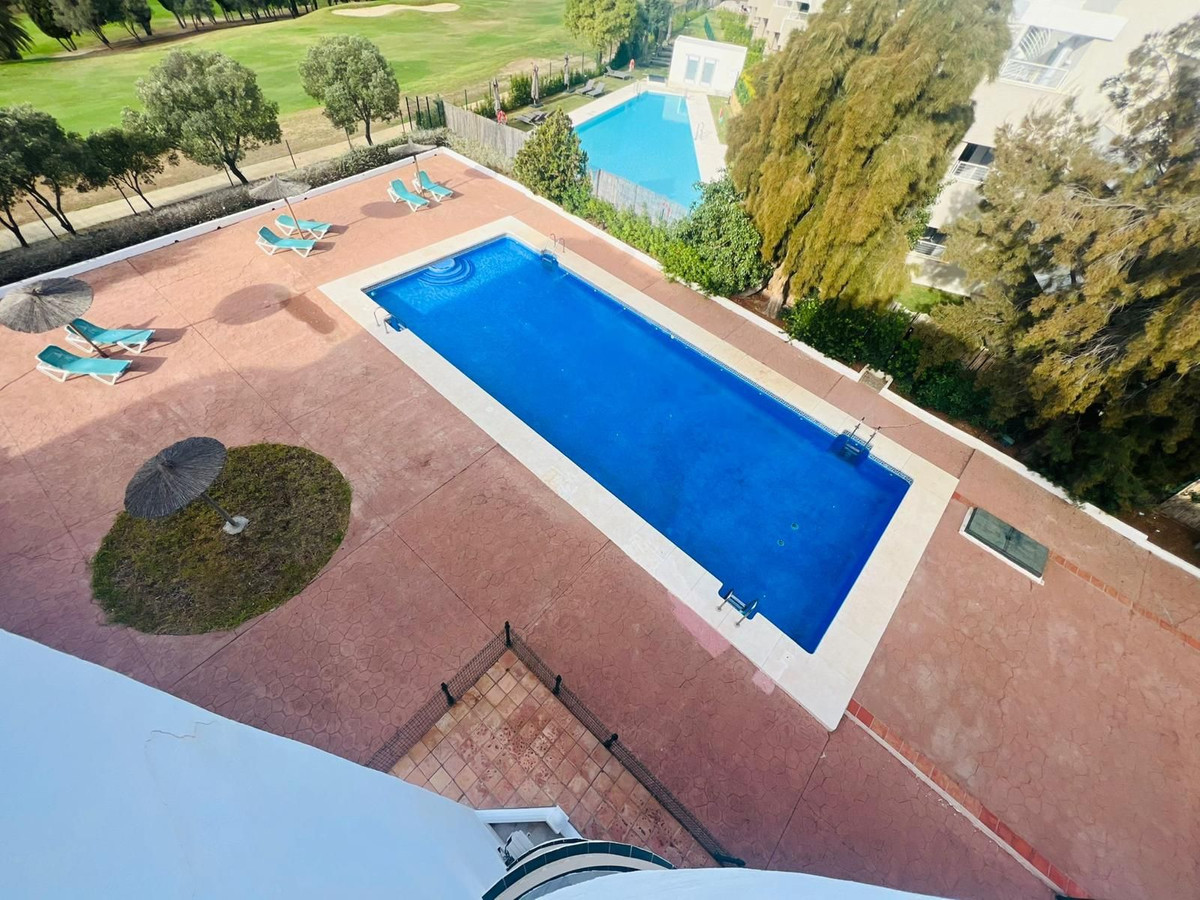 c40a32bafe661dae846a03282d708c99 - 23