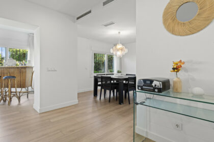 c43c5a82fb64ec2706bcb645dd85a5f9 - 12