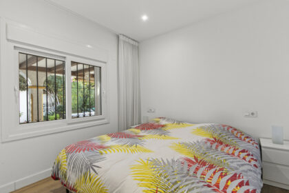 c43c5a82fb64ec2706bcb645dd85a5f9 - 19