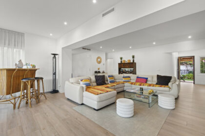 c43c5a82fb64ec2706bcb645dd85a5f9 - 2