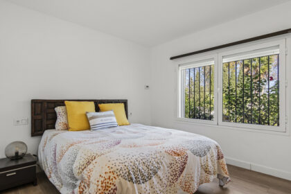 c43c5a82fb64ec2706bcb645dd85a5f9 - 21