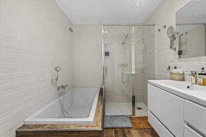 c43c5a82fb64ec2706bcb645dd85a5f9 - 22