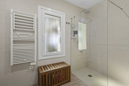 c43c5a82fb64ec2706bcb645dd85a5f9 - 24