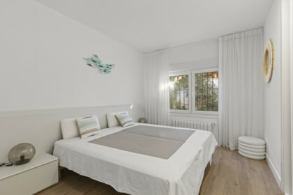 c43c5a82fb64ec2706bcb645dd85a5f9 - 26