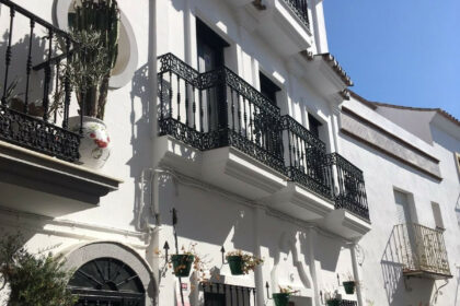 c47a43d1ced383eea74f12b95488dff1 - 18