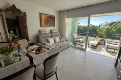 c4f9acb855d3f2e2b1c79d52c670d98c - 11