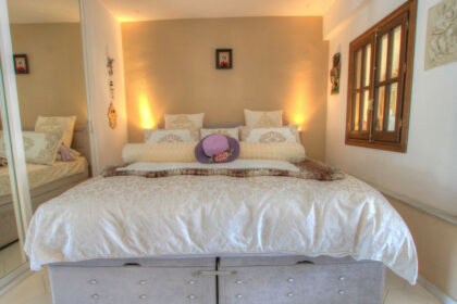 c4f9acb855d3f2e2b1c79d52c670d98c - 13