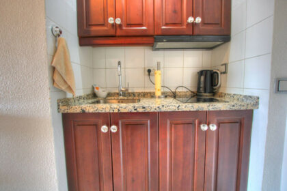 c4f9acb855d3f2e2b1c79d52c670d98c - 16