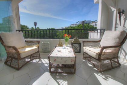 c4f9acb855d3f2e2b1c79d52c670d98c - 4