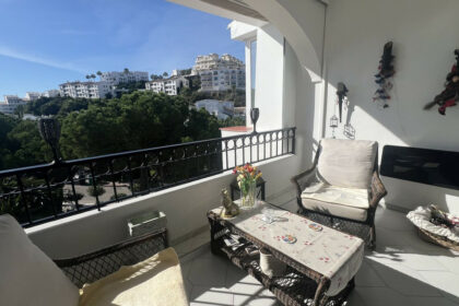 c4f9acb855d3f2e2b1c79d52c670d98c - 6