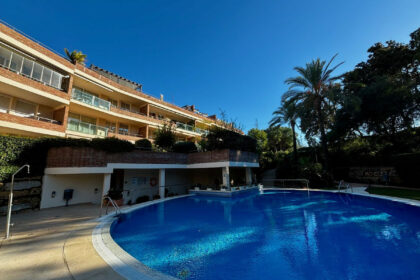 c52f47460fe46320d04ede5e89fecc35 - 1