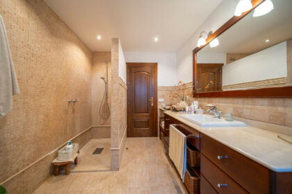 c56e09f37e116faab7f97fcac74367a4 - 21