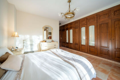 c56e09f37e116faab7f97fcac74367a4 - 25