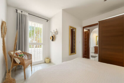 c5ac85222f68bebe3c5cfd354e1bfeb9 - 16