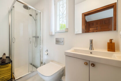 c5ac85222f68bebe3c5cfd354e1bfeb9 - 17