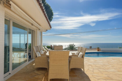 c5ac85222f68bebe3c5cfd354e1bfeb9 - 30