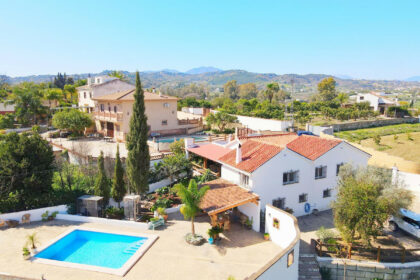 c5bf6e539f22556fc039b801b4ad2bd5 - 1