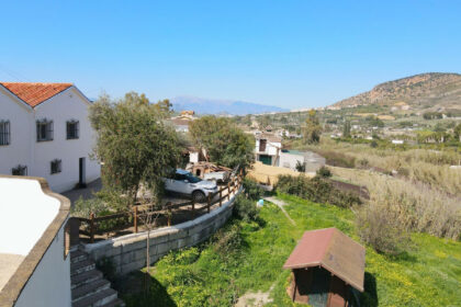 c5bf6e539f22556fc039b801b4ad2bd5 - 13