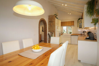 c5bf6e539f22556fc039b801b4ad2bd5 - 27