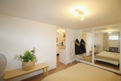 c5bf6e539f22556fc039b801b4ad2bd5 - 53