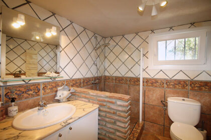 c5bf6e539f22556fc039b801b4ad2bd5 - 54