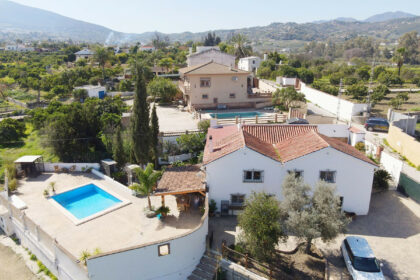 c5bf6e539f22556fc039b801b4ad2bd5 - 65