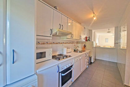 c5f3e013f0be0e0c6e90941a8a695eb4 - 16