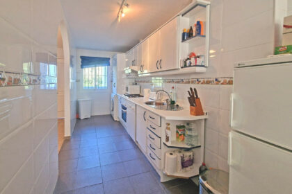 c5f3e013f0be0e0c6e90941a8a695eb4 - 17