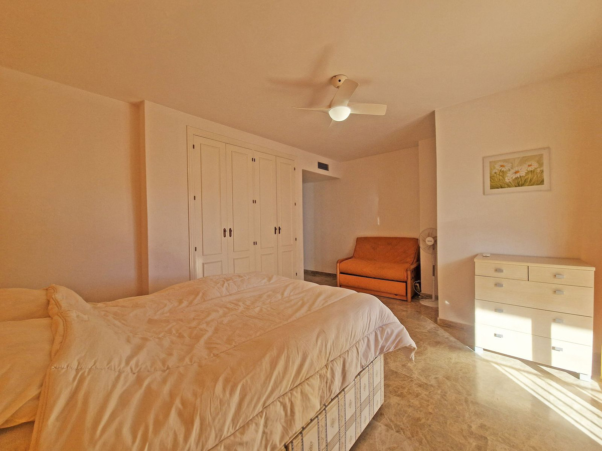 c5f3e013f0be0e0c6e90941a8a695eb4 - 19