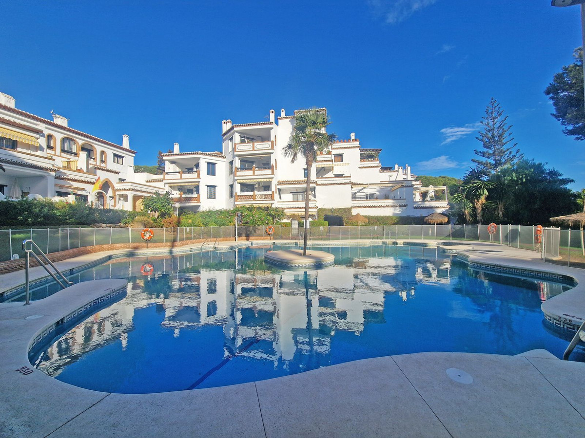 c5f3e013f0be0e0c6e90941a8a695eb4 - 34