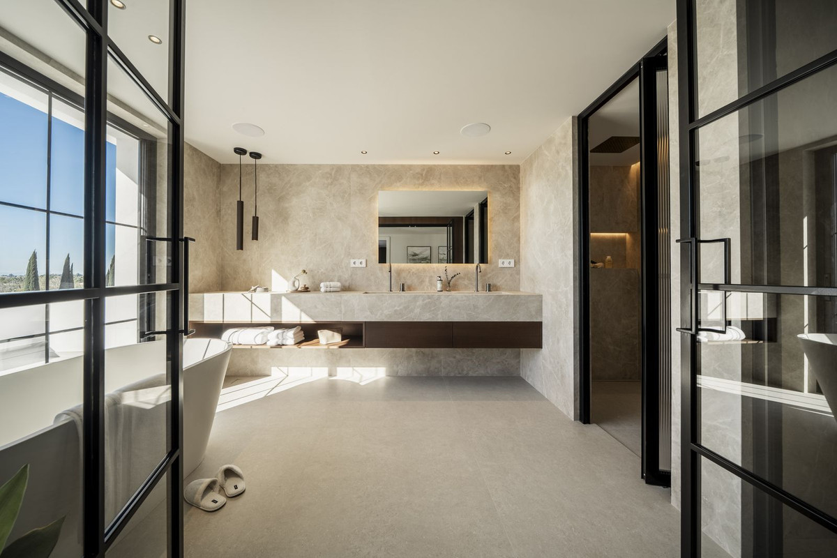 c65c02a16d411fe8247bcdf42eee08b0 - 15