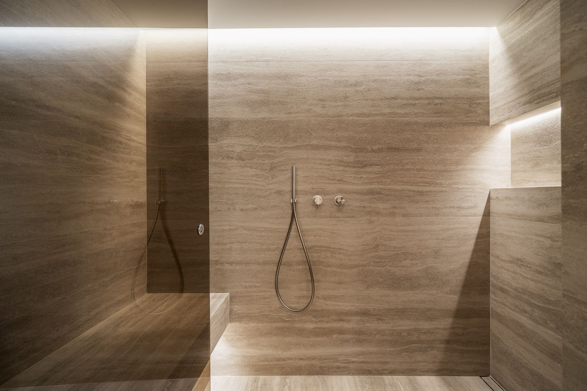 c65c02a16d411fe8247bcdf42eee08b0 - 24