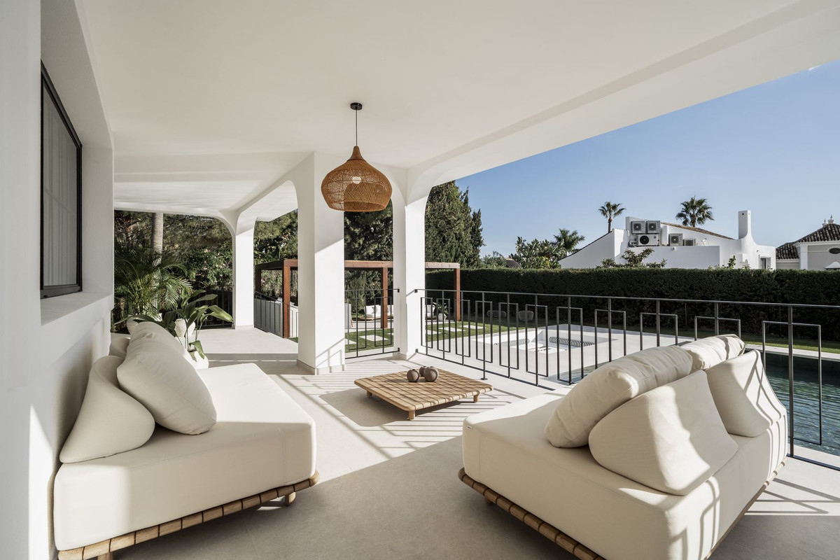 c65c02a16d411fe8247bcdf42eee08b0 - 32