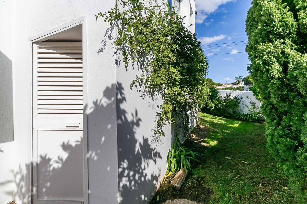 c6adc70be09f526830534d3a614d7e6b - 112