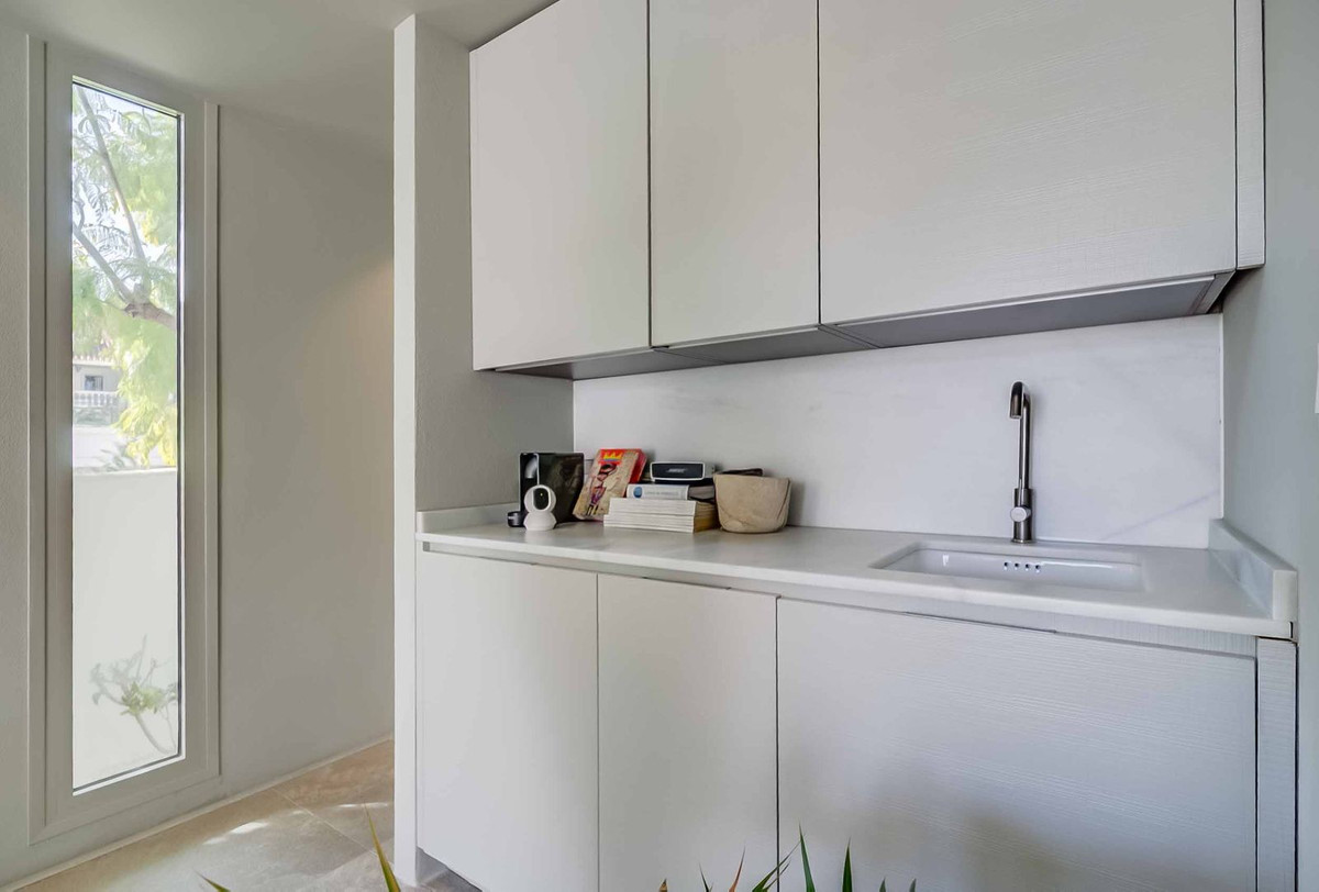 c6adc70be09f526830534d3a614d7e6b - 124