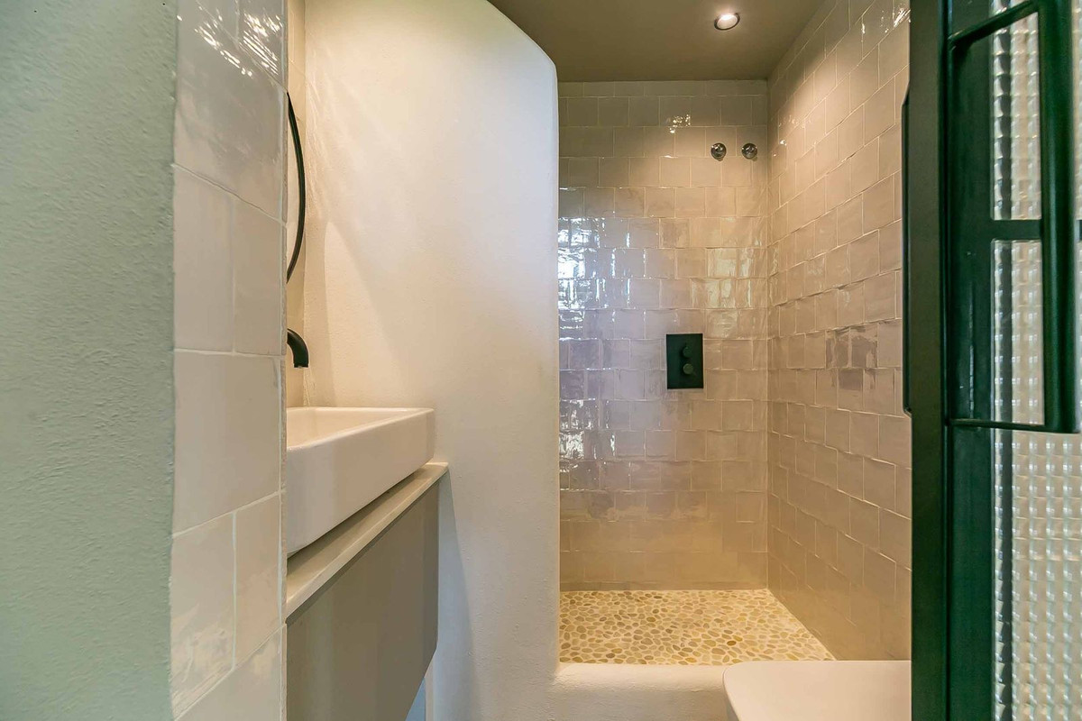 c6adc70be09f526830534d3a614d7e6b - 128