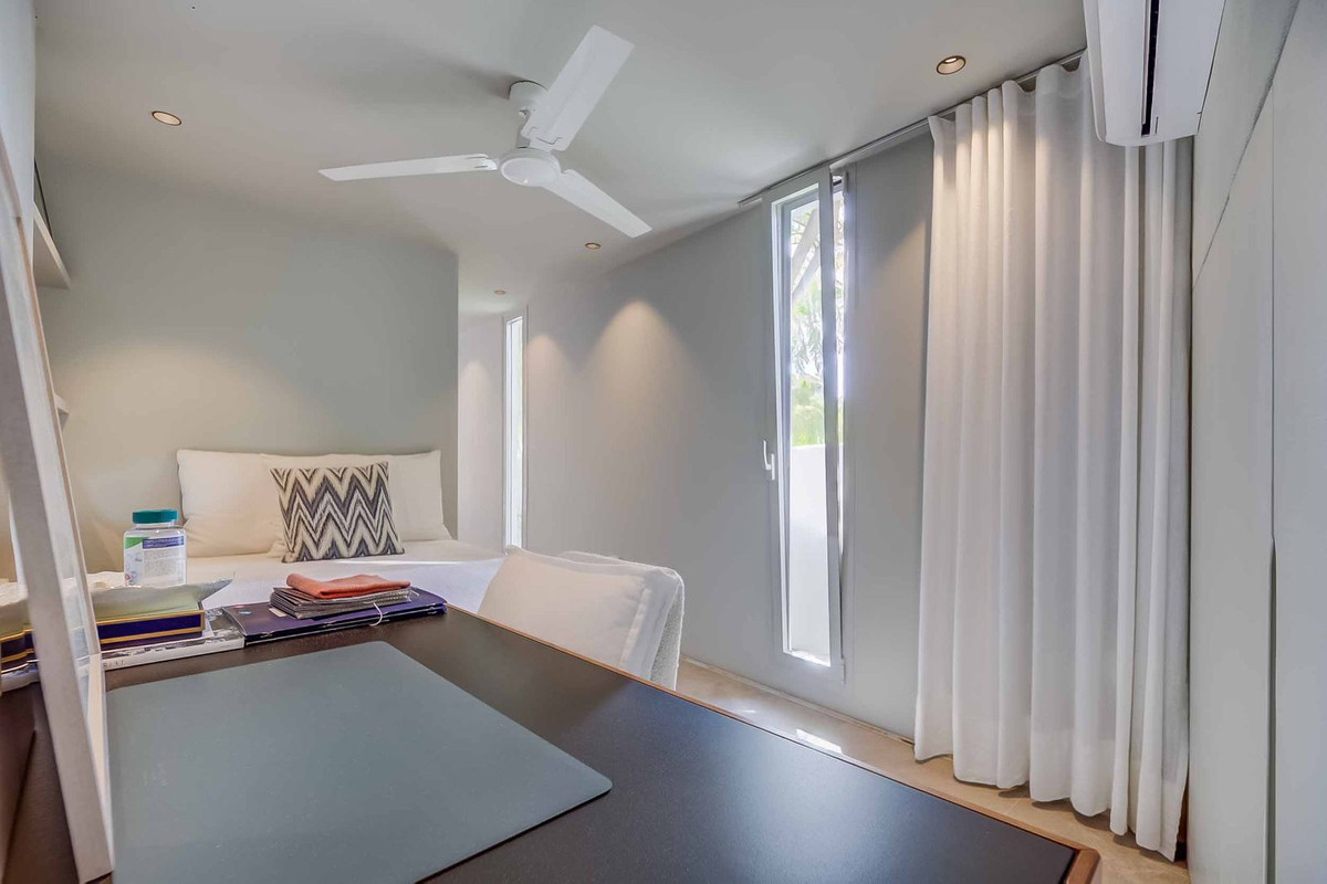 c6adc70be09f526830534d3a614d7e6b - 133