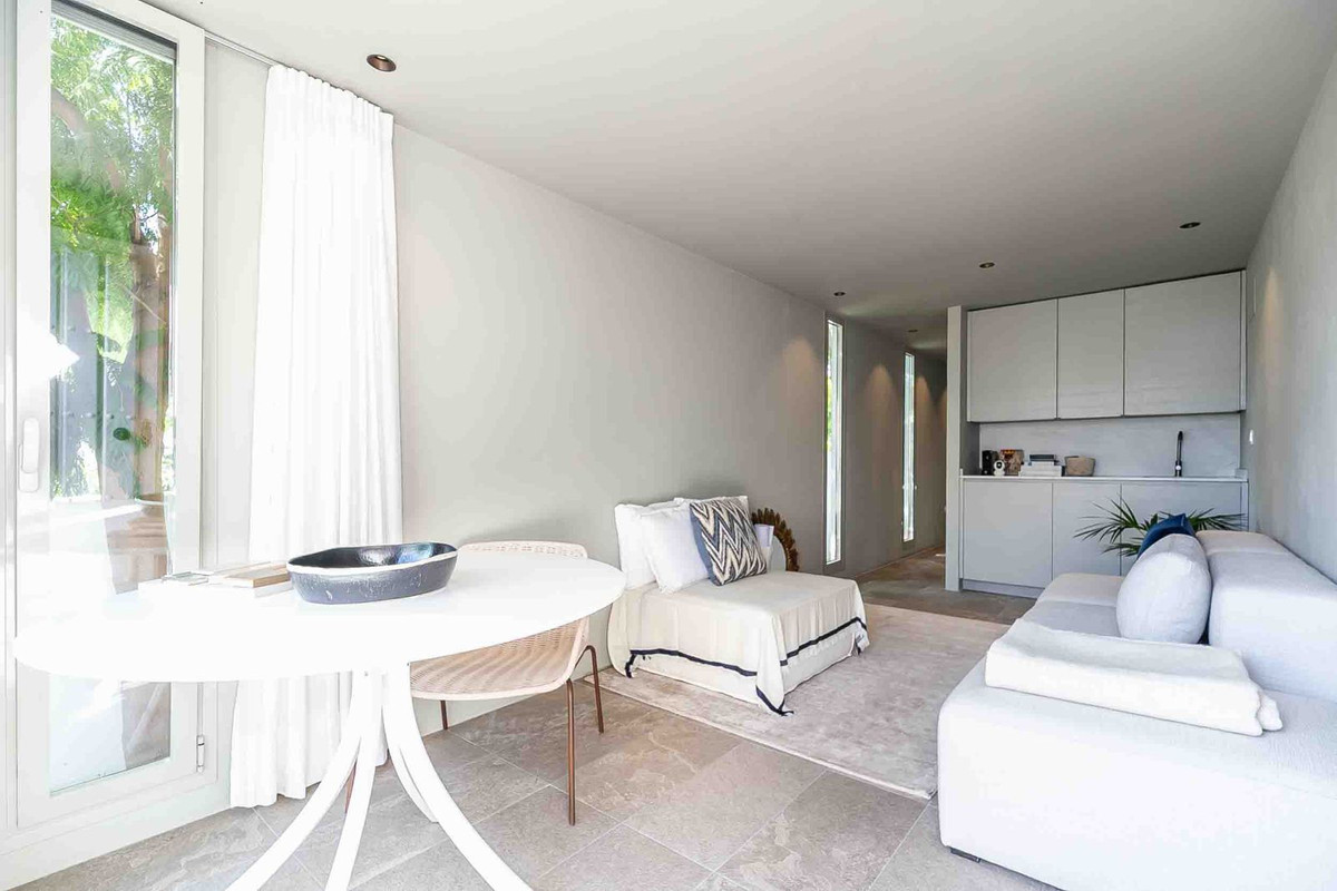 c6adc70be09f526830534d3a614d7e6b - 19