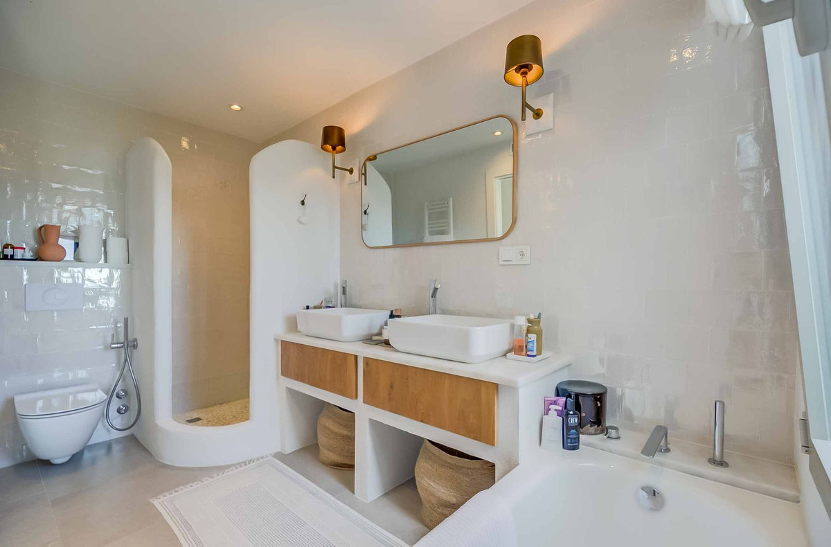 c6adc70be09f526830534d3a614d7e6b - 50