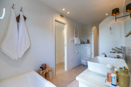 c6adc70be09f526830534d3a614d7e6b - 51