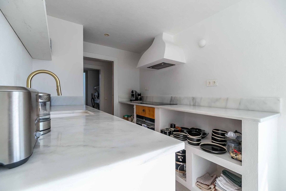 c6adc70be09f526830534d3a614d7e6b - 56