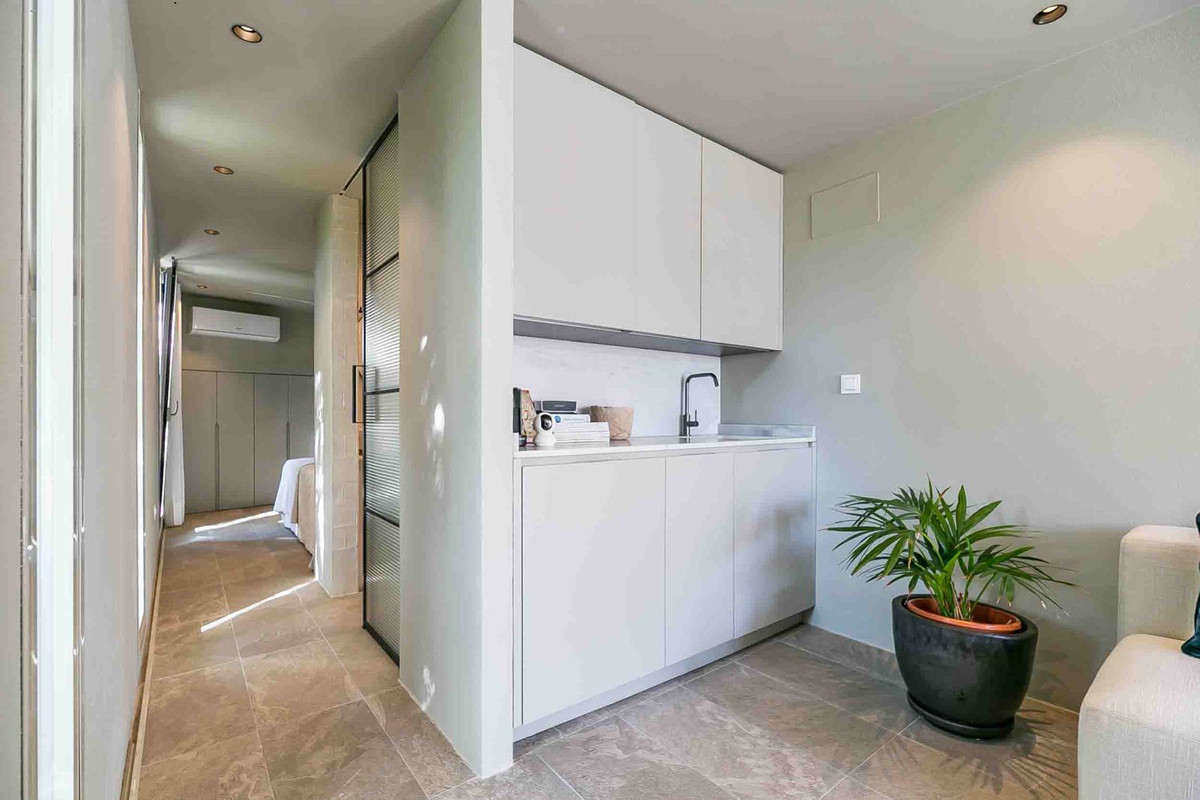 c6adc70be09f526830534d3a614d7e6b - 6