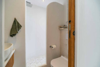 c6adc70be09f526830534d3a614d7e6b - 77