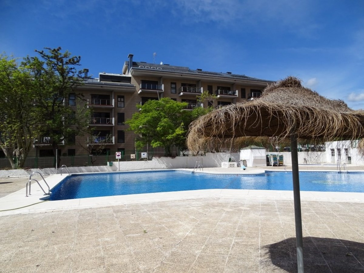 c70c6f24f4bea78ade170545bce3074d - 16