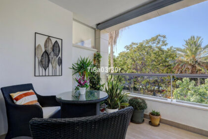 c73cee1ee7661cbc89de03dbc57998ee - 19