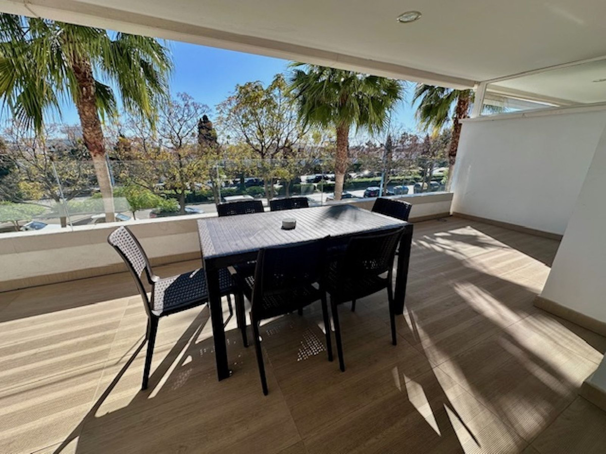 c799701ab59eca3fe091c940278c9d5d - 11