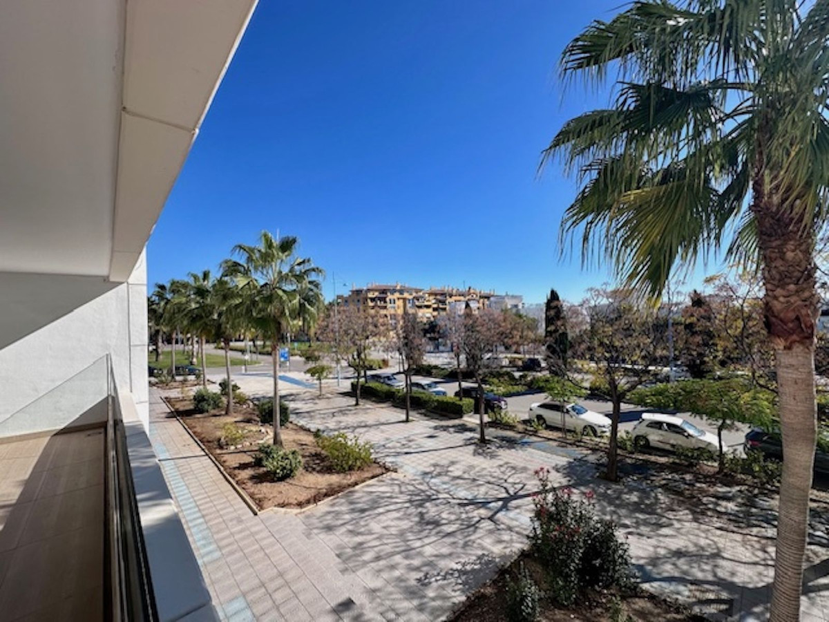 c799701ab59eca3fe091c940278c9d5d - 14