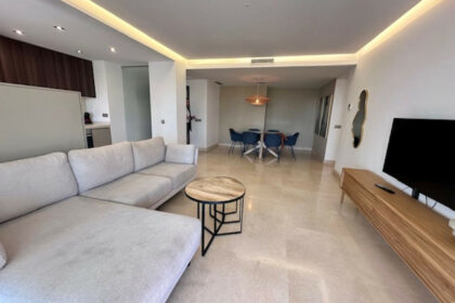 c799701ab59eca3fe091c940278c9d5d - 17