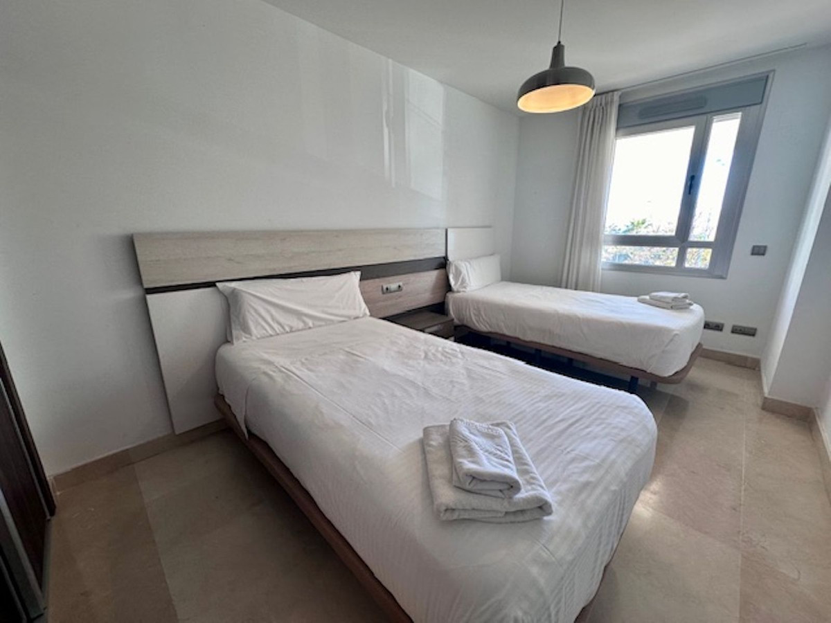 c799701ab59eca3fe091c940278c9d5d - 22