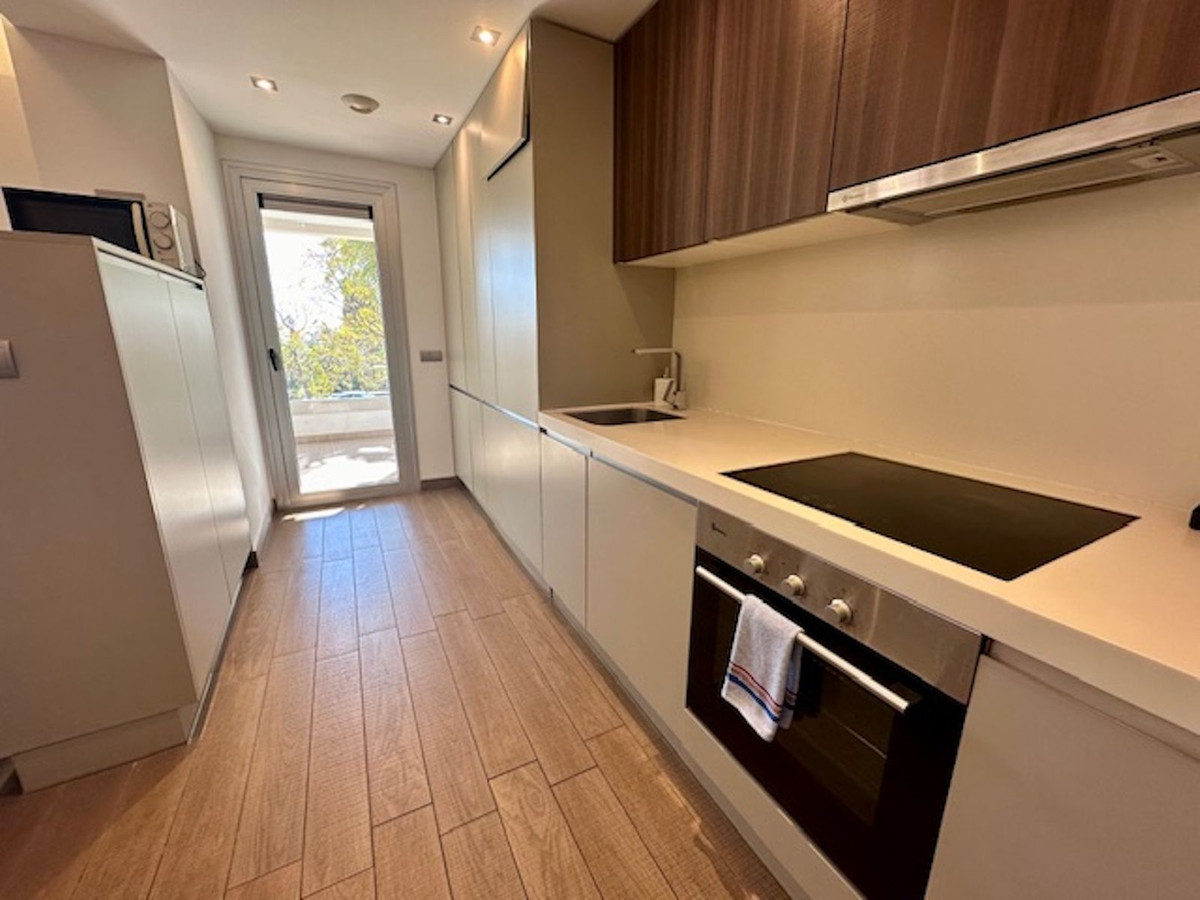 c799701ab59eca3fe091c940278c9d5d - 7